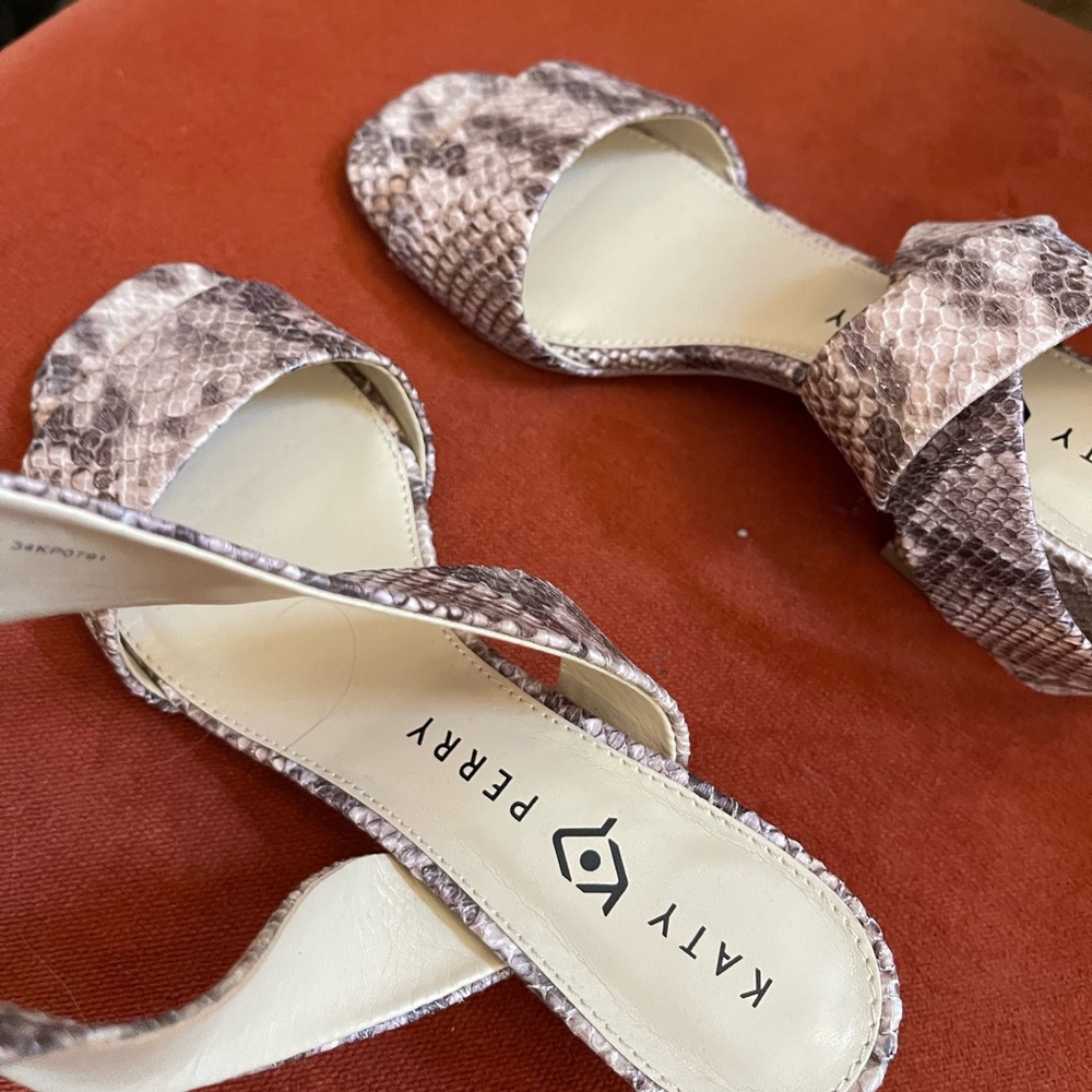 Katy Perry sandals - Picture 4 of 5